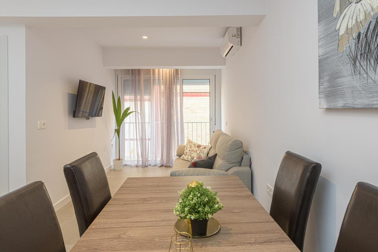 Wintowinrentals Malaga Center, Comfortable And Renovated Luaran gambar